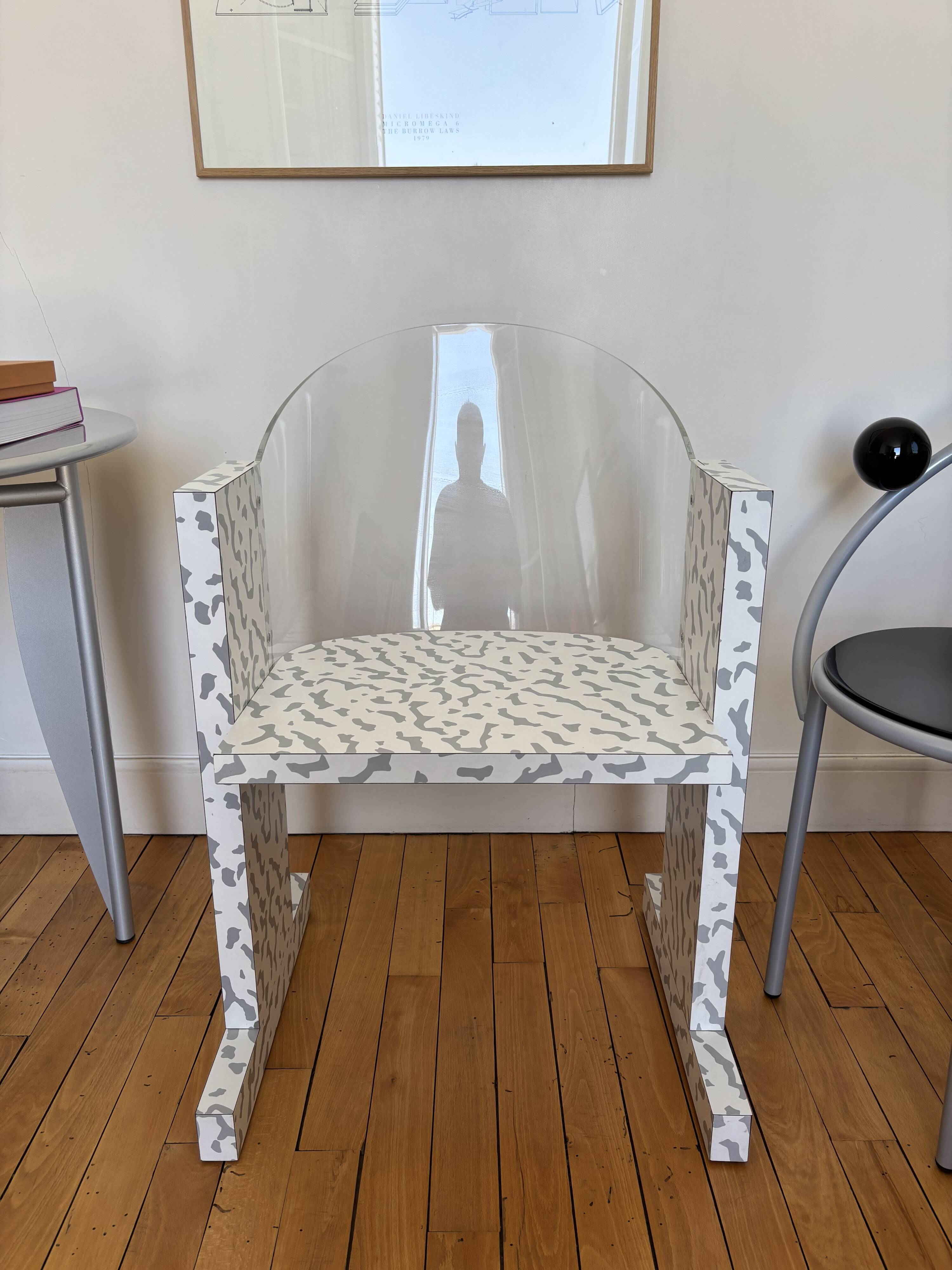 Chaise Teodora Ettore Sottsass