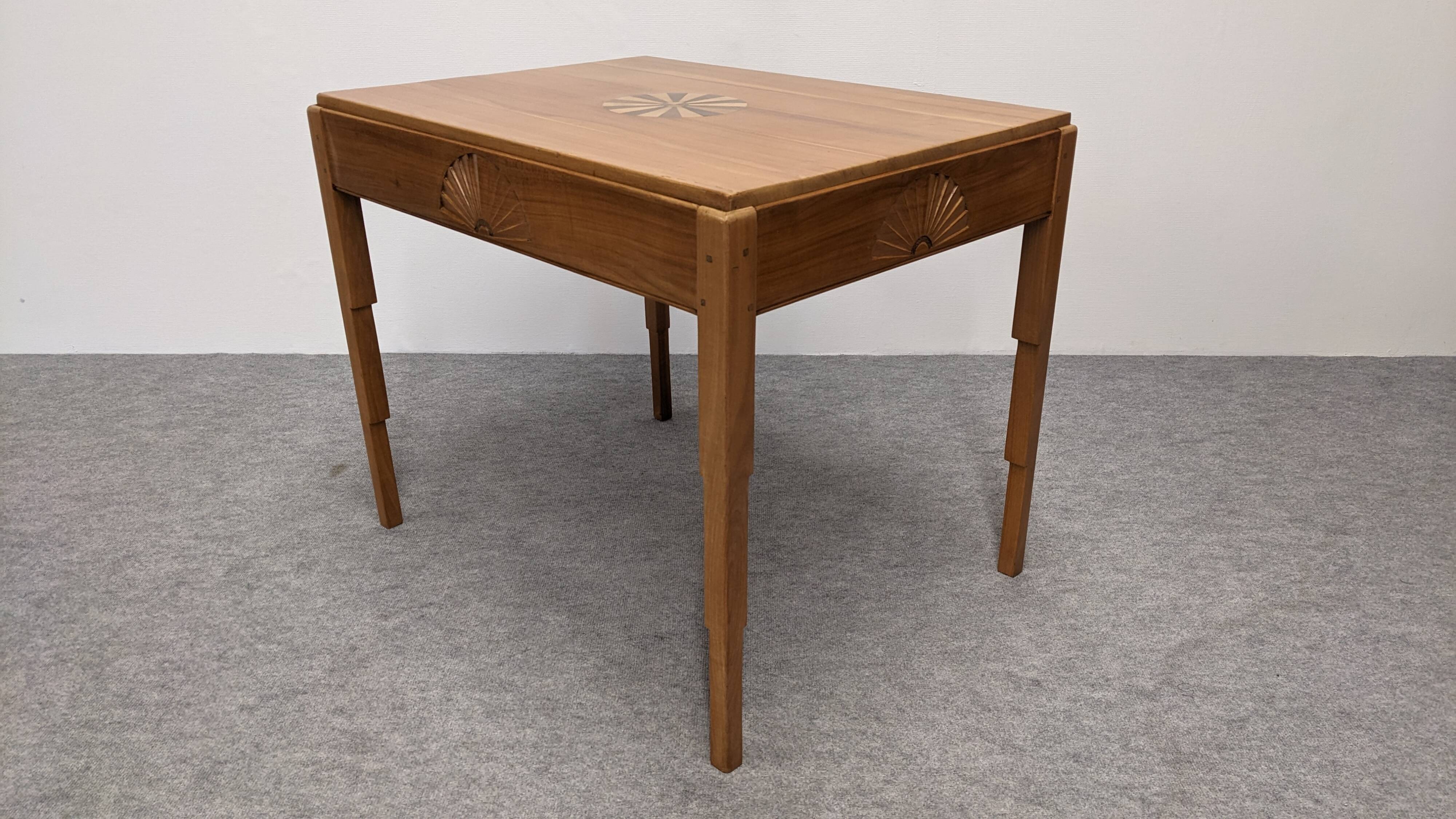 Table bureau ou d'appoint de style Art déco, France fin XXème
