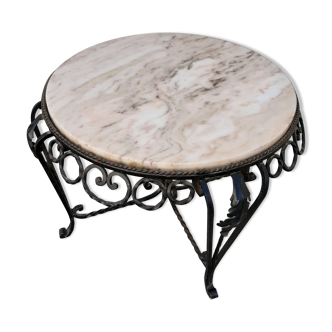 Round coffee table in wrought iron and on marble