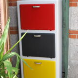 Renovated buffet in Mondrian colors