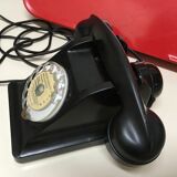 Téléphone en Bakélite