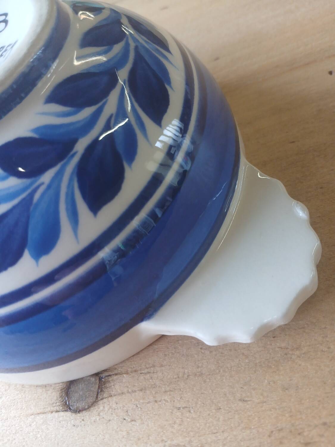 Antique art earthenware ear bowl