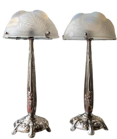 1921 - René Lalique - pair of "Dahlias" lamps in opalescent glass