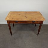 Farmhouse table with drawers