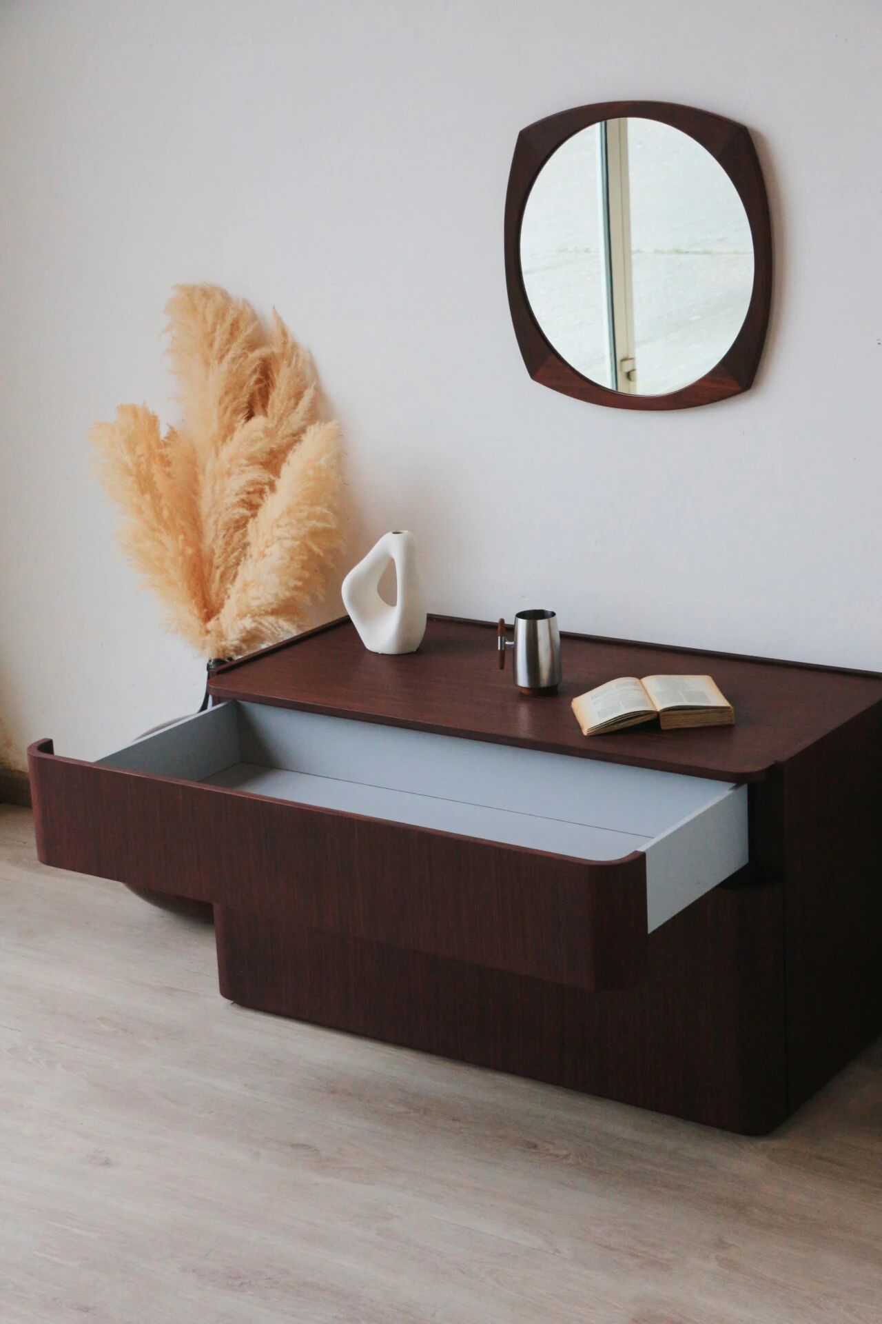 Commode italienne vintage en wengé – design 1970/80