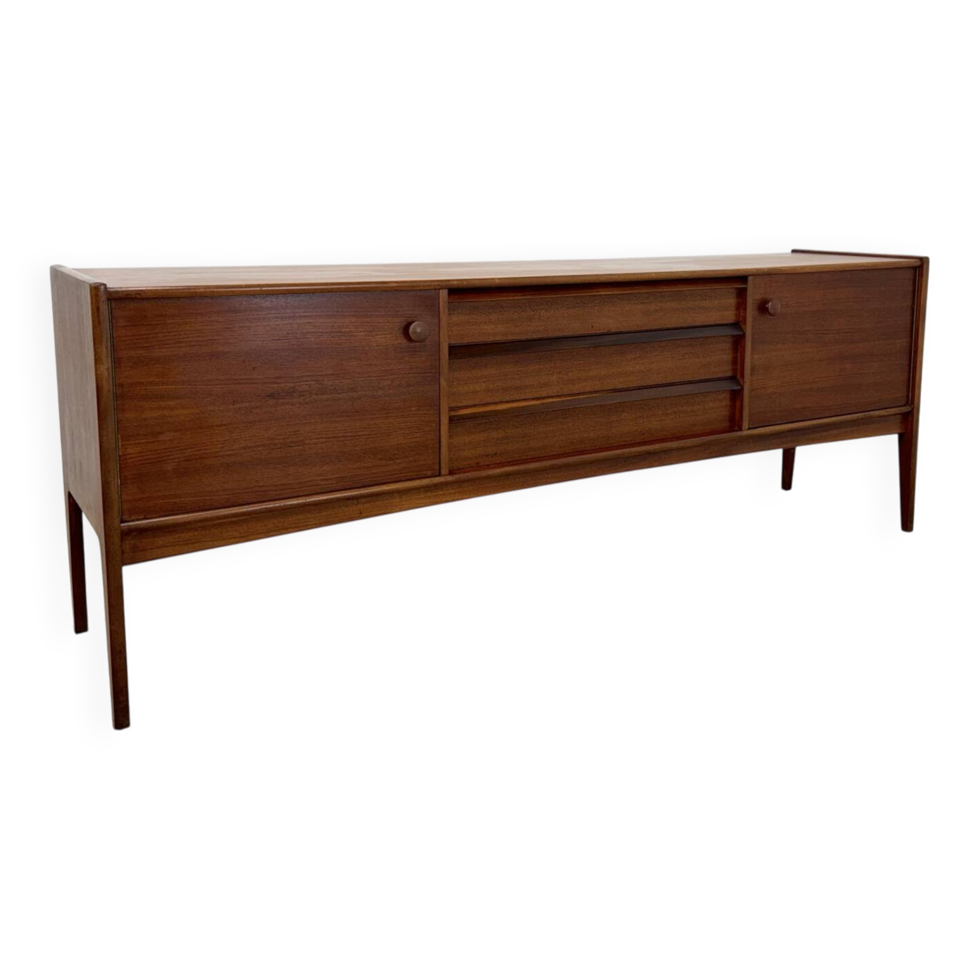 Enfilade Younger scandinave