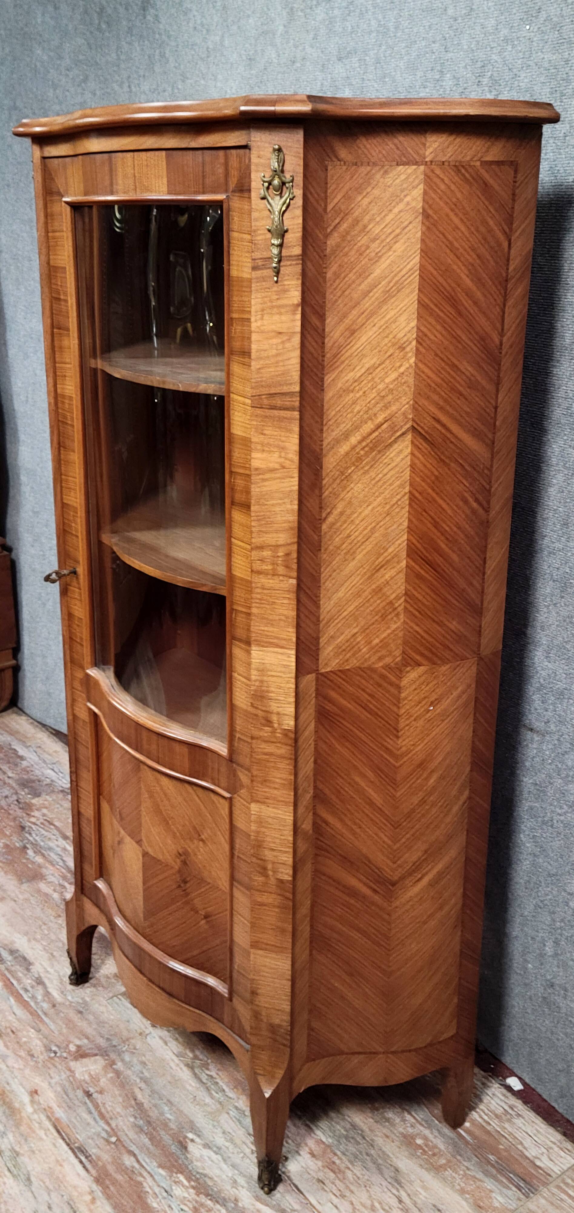 Louis XV style curved glass-fronted bookcase in rosewood