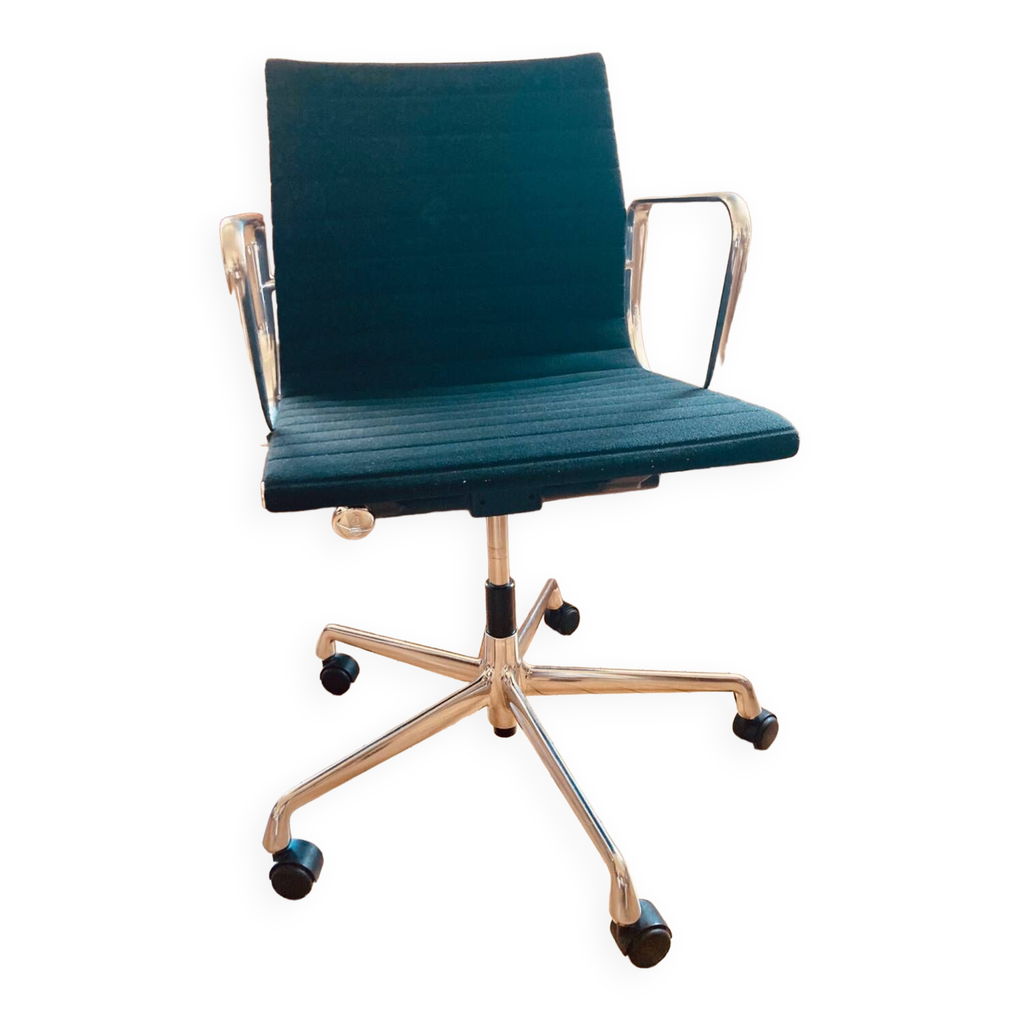 Charles Eames Vitra office armchair black fabric polished aluminum excellent condition