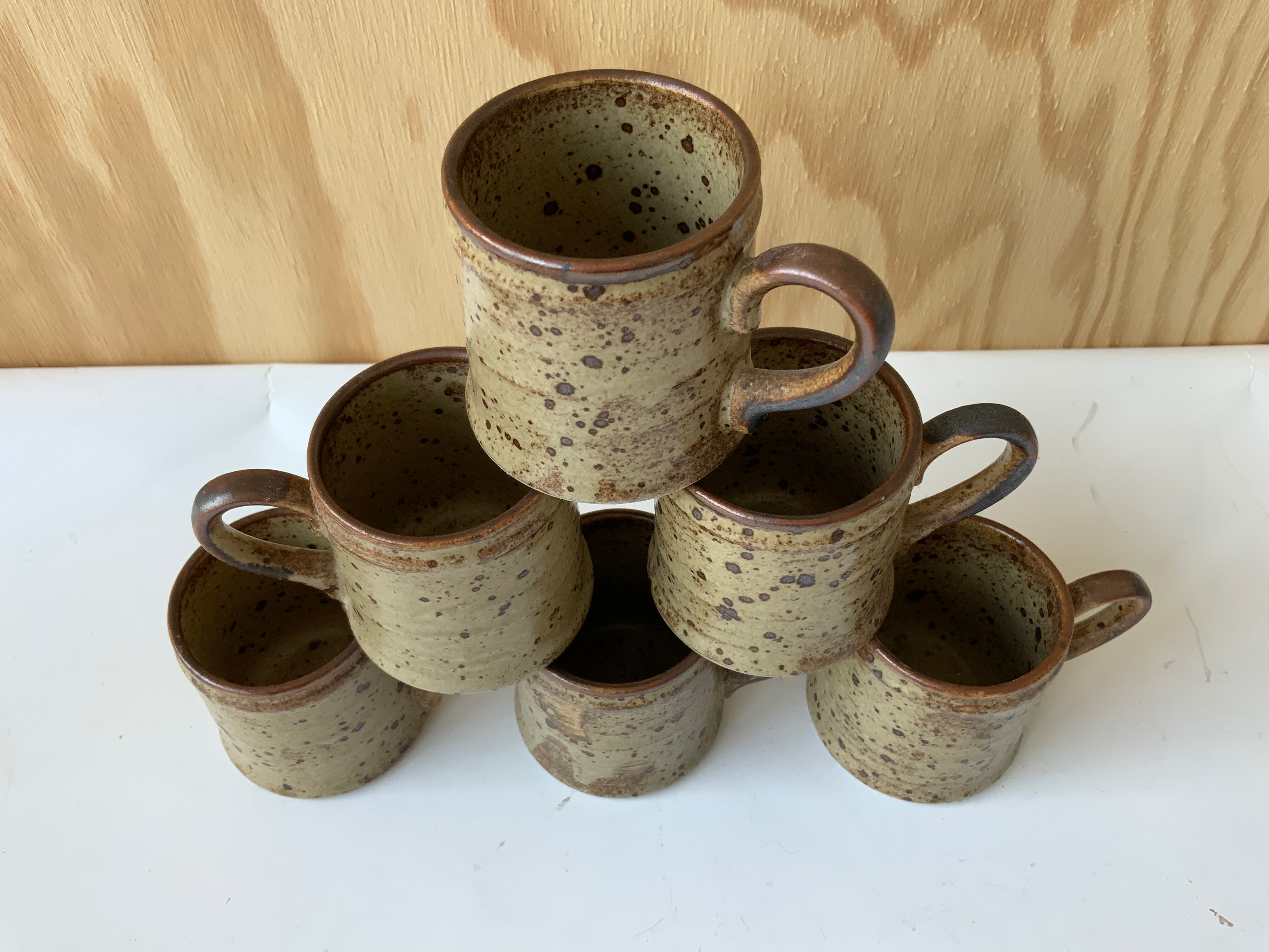 6 vintage coffee cups
