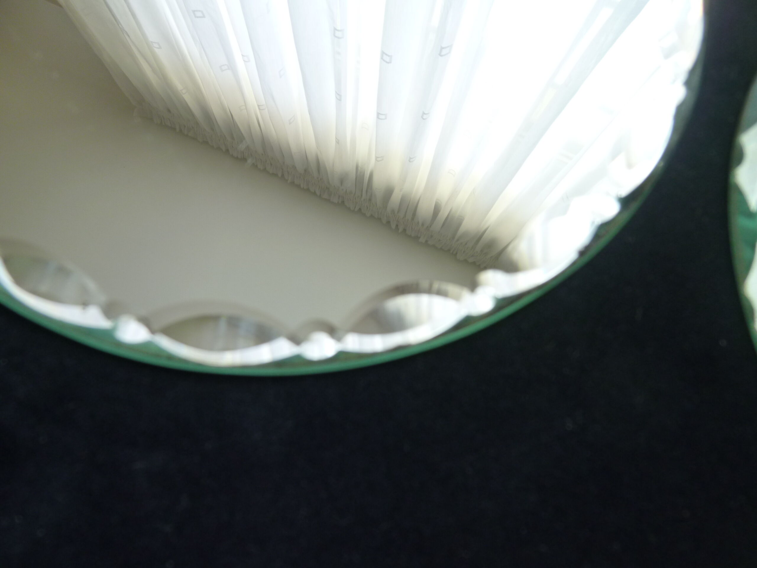 Set de 2 petits plateaux en miroir biseauté