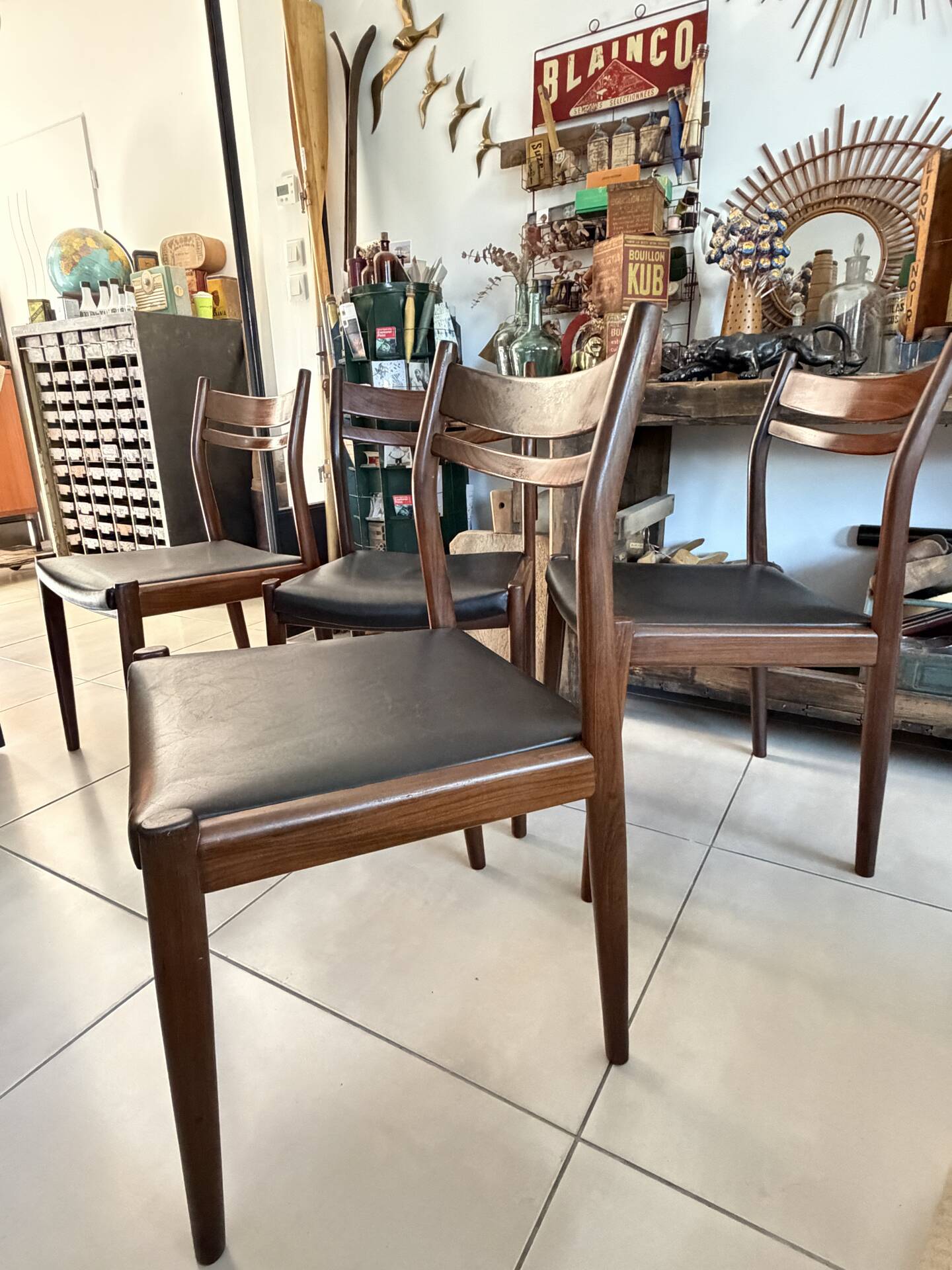 4 Chaises Mid-Century "Style Møller" – Gessef (Italie, 1960)