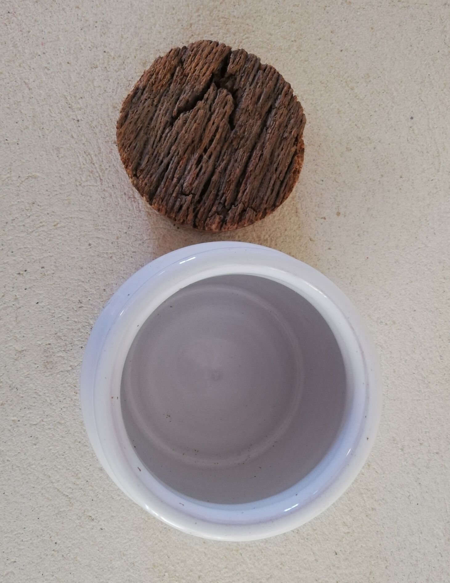 Vintage olive pot