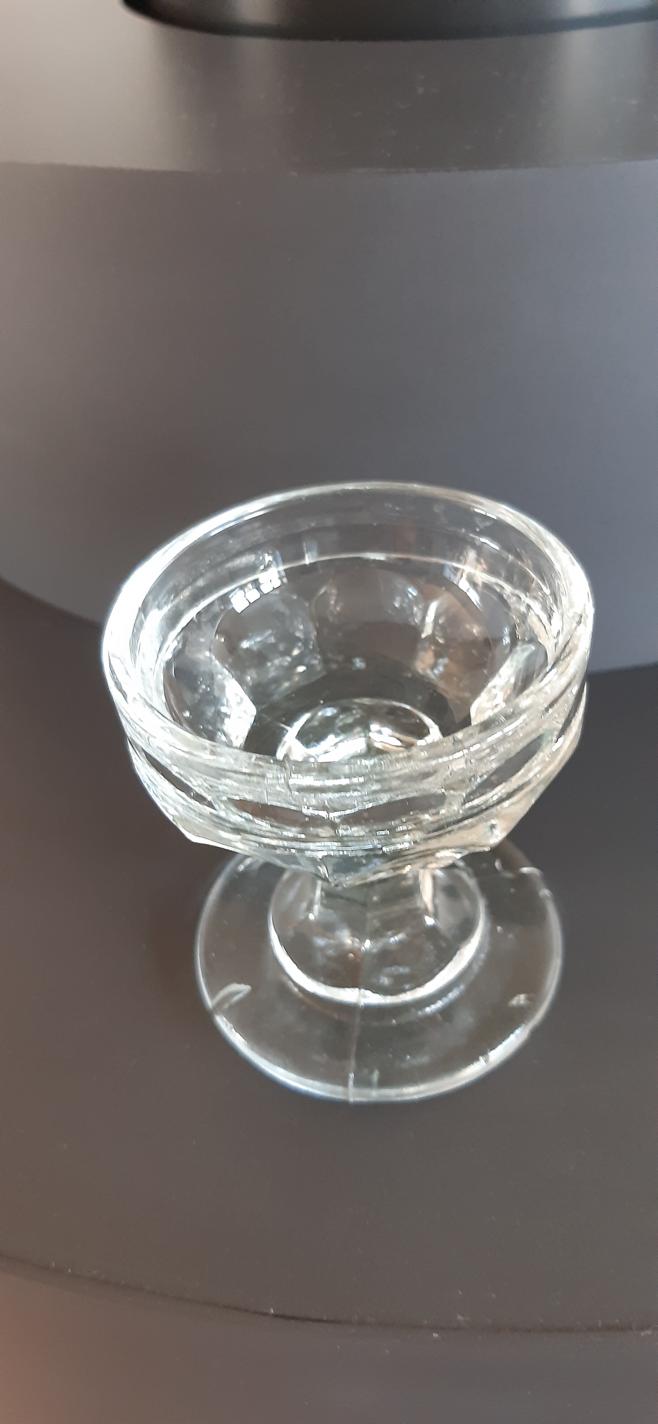 Set of 6 cups in molded glass pressed late nineteenth