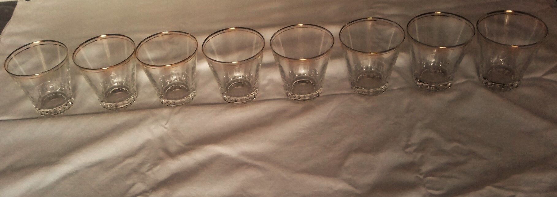 Lot 8 glasses years 30/50