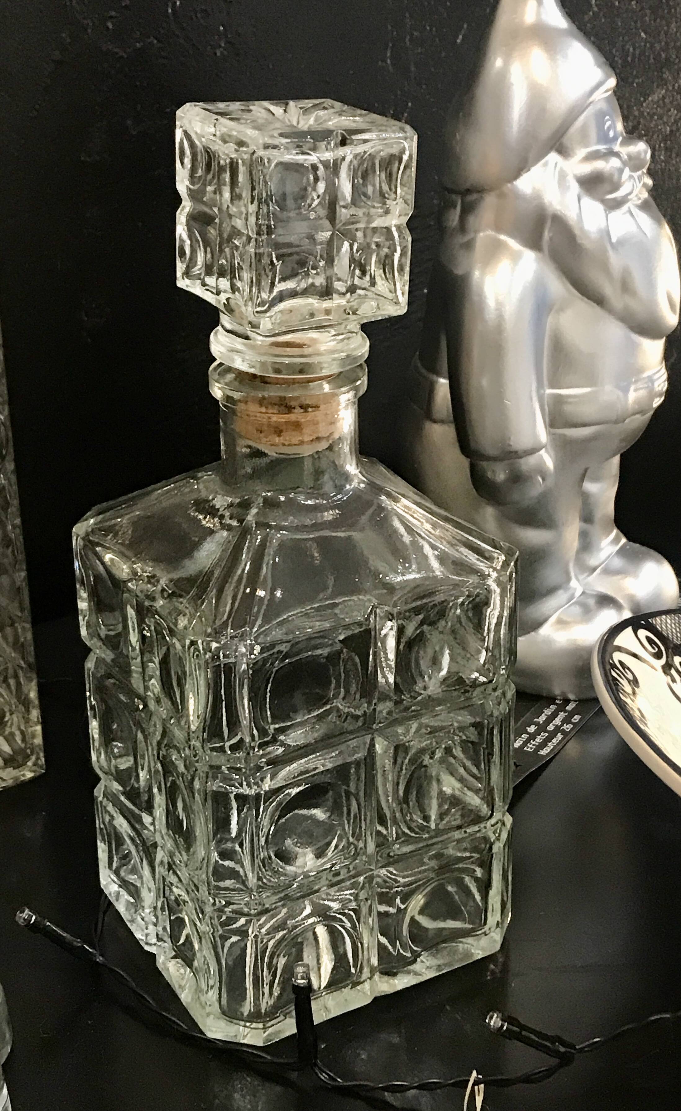 Whiskey decanter