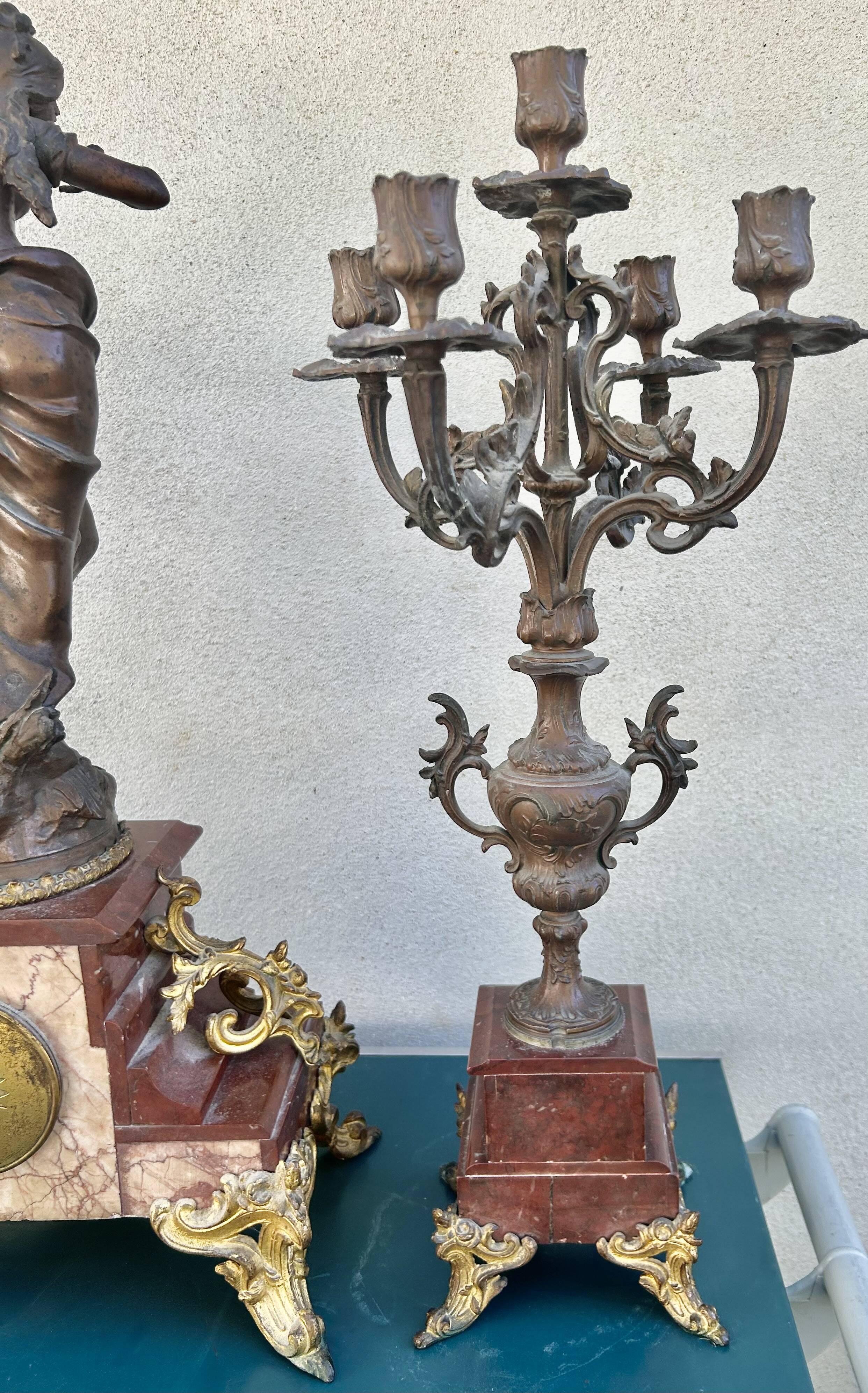 Garniture de cheminée Napoléon III marbre & régule signé Auguste. Moreau