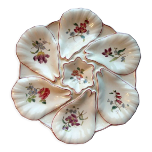 Assiette à huitres signée