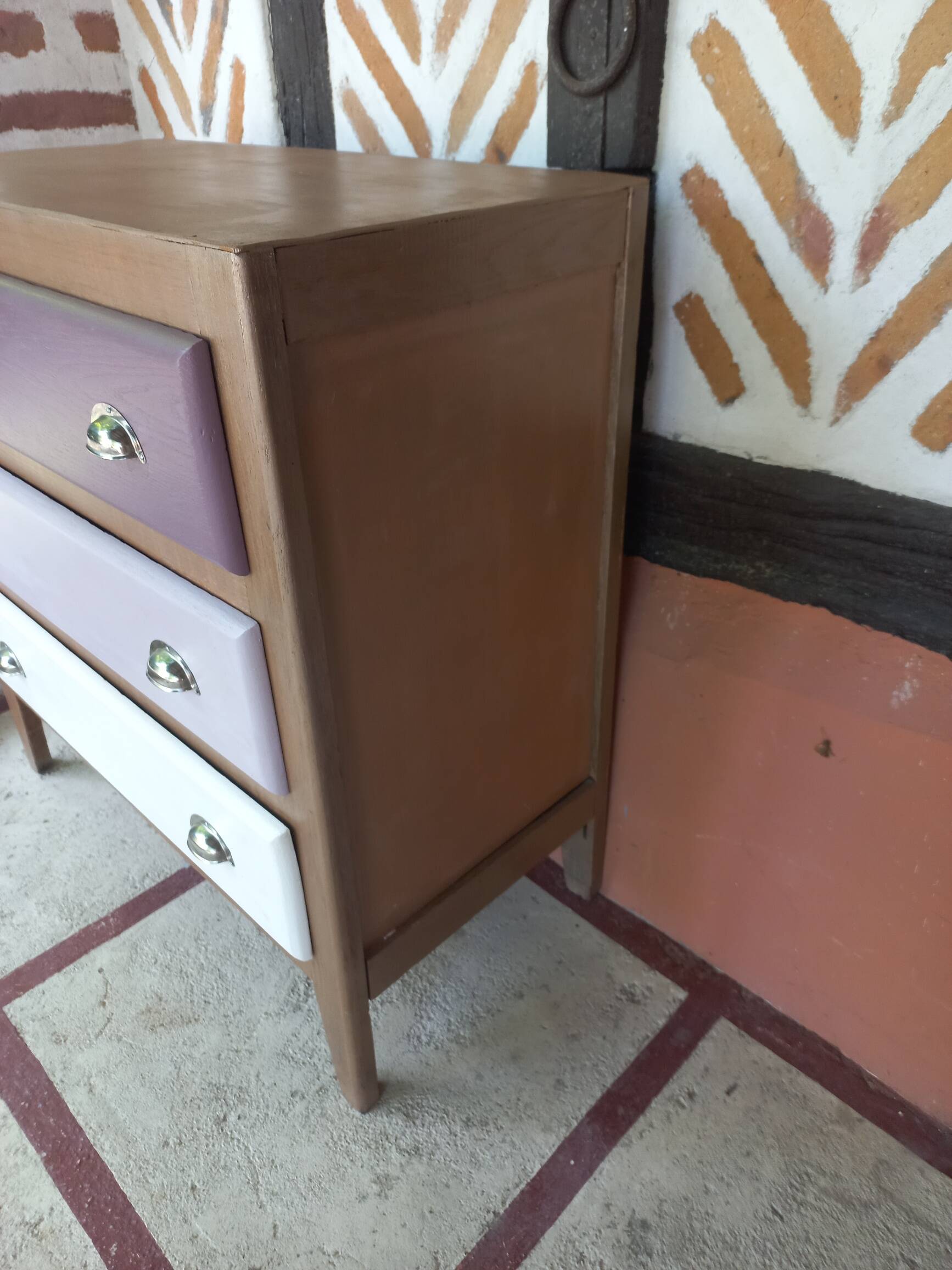 Small vintage tricolor chest of drawers