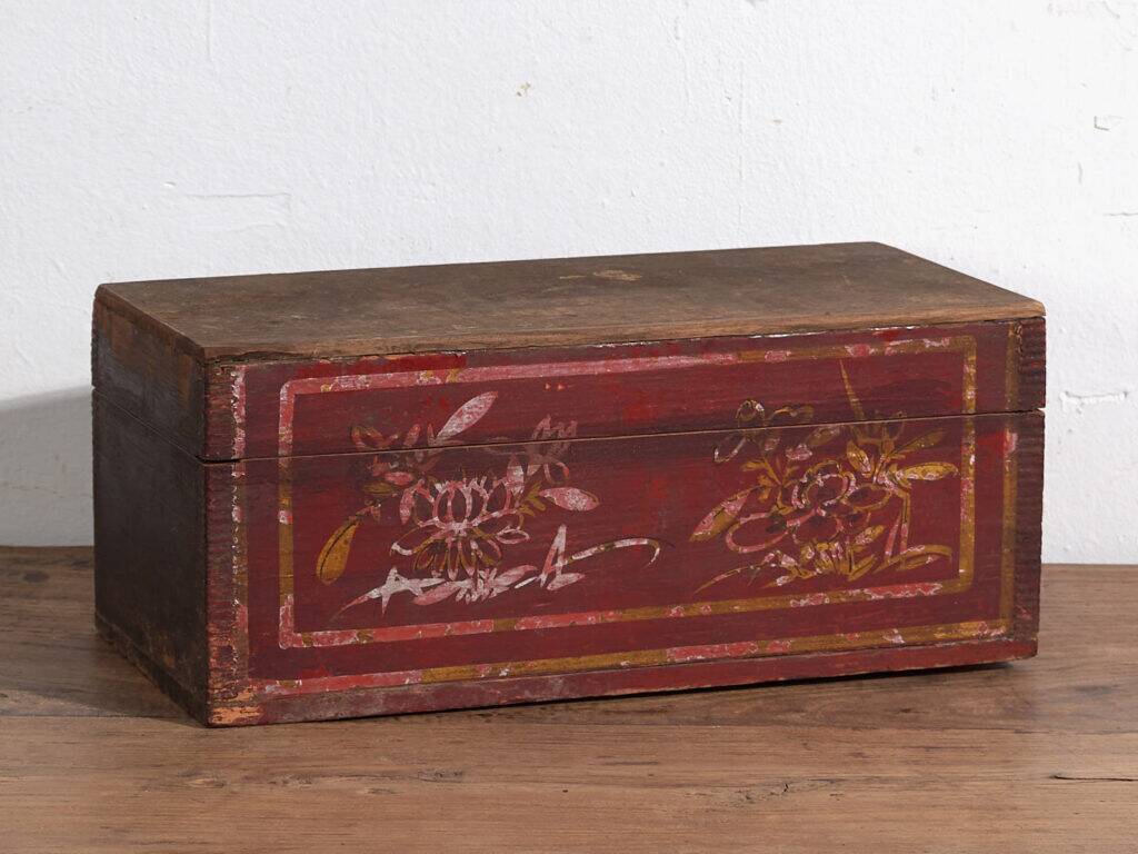 Ancient Asian chest (c.1900) #38