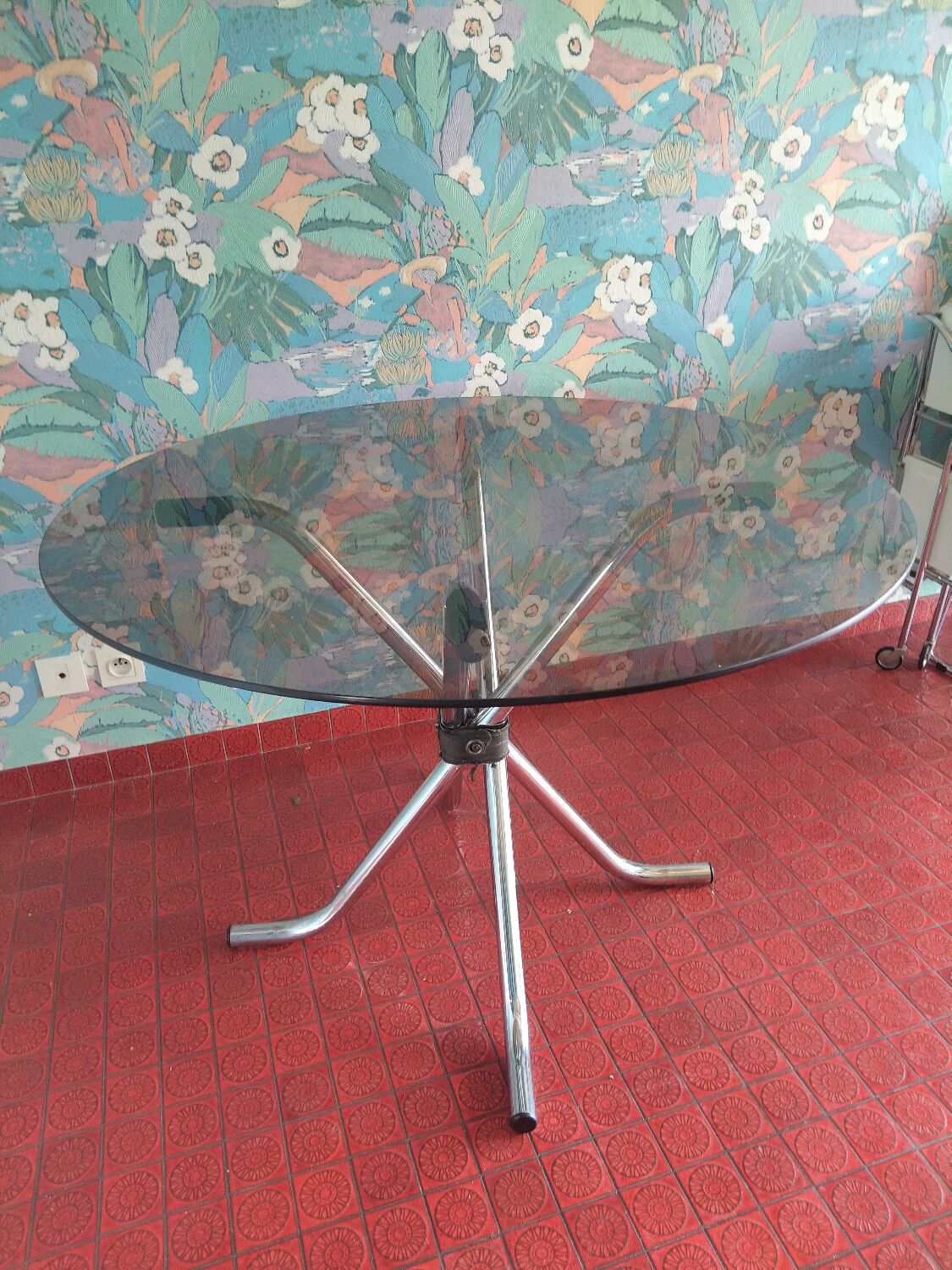 Vintage round table in smoked glass and chrome steel – 1970s design