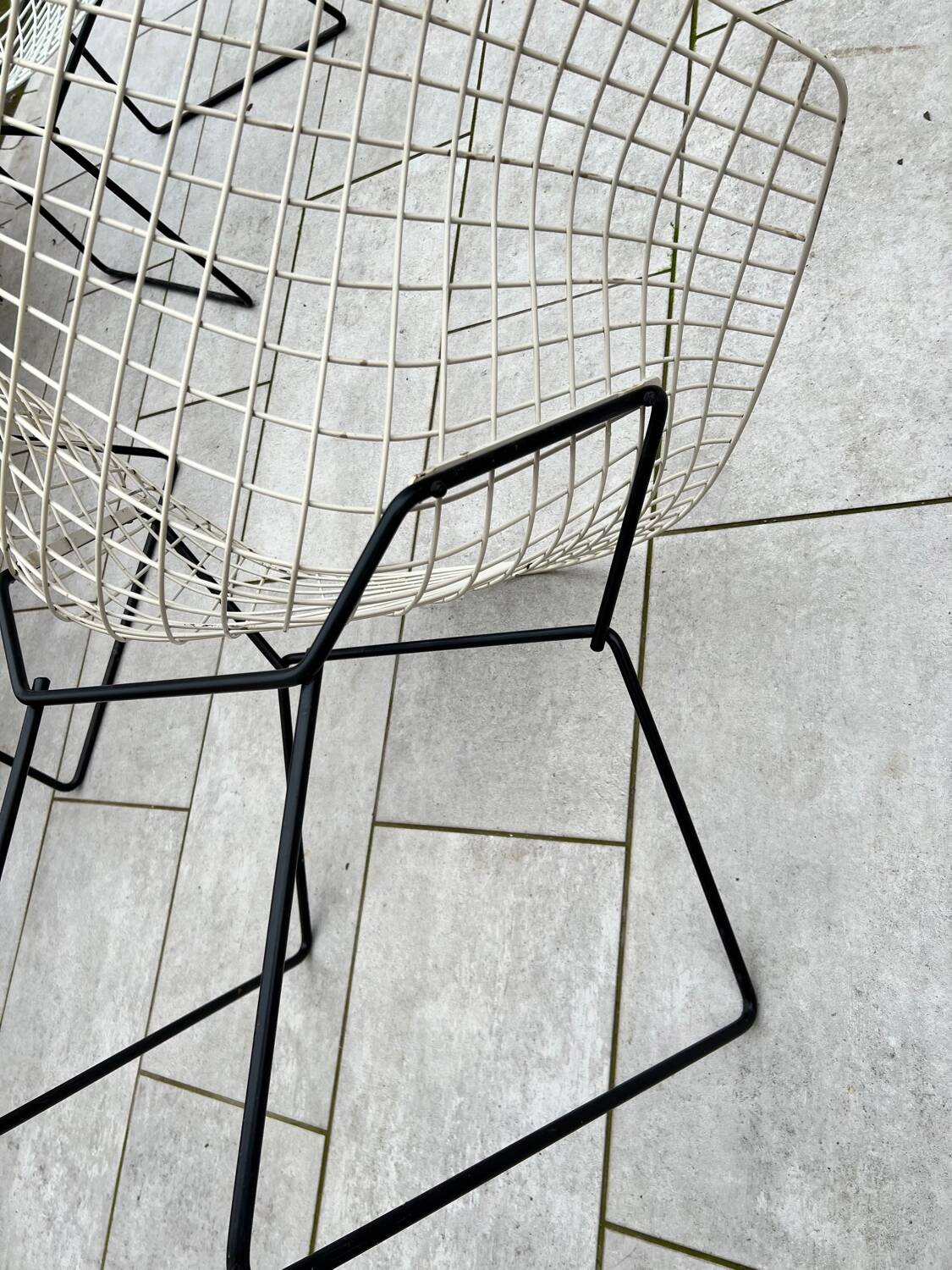 Bertoia Diamond Chair - Knoll Edition - Design by Harry Bertoia - Black