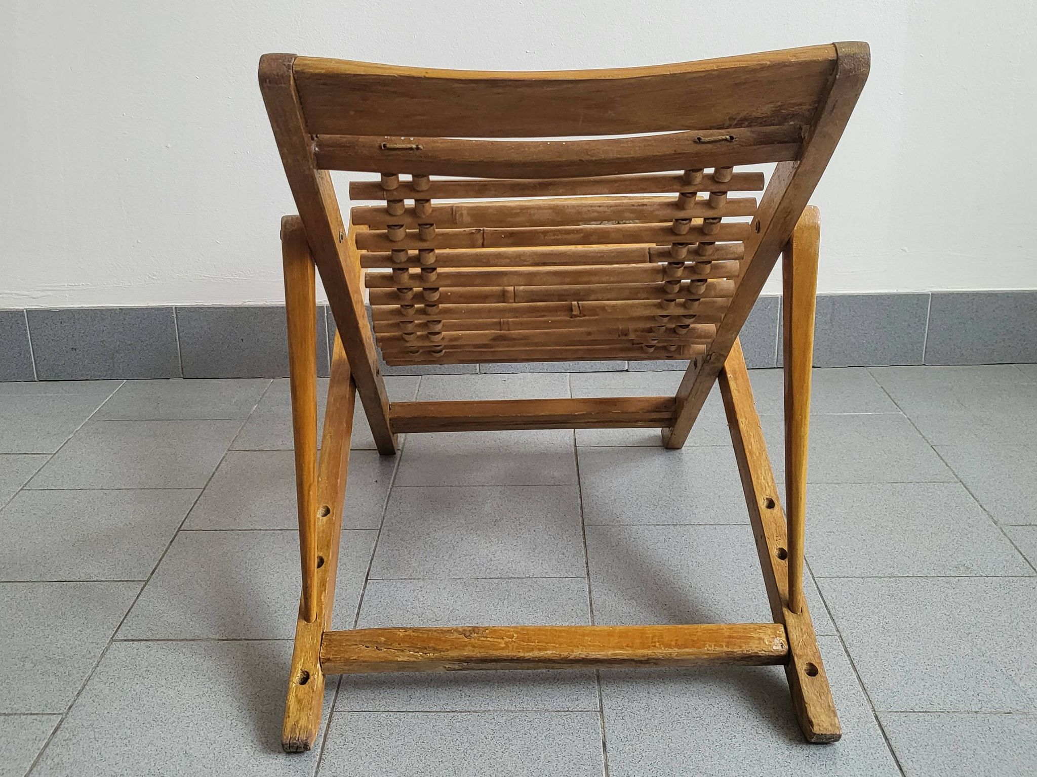 Chaise longue enfant en bambou & hêtre vintage 1950