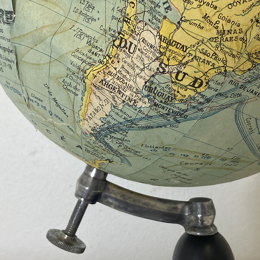 Globe terrestre 1930 en bois, métal et plâtre