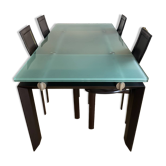 Extendable dining table model Stilt by Decoma Design for Desalto,