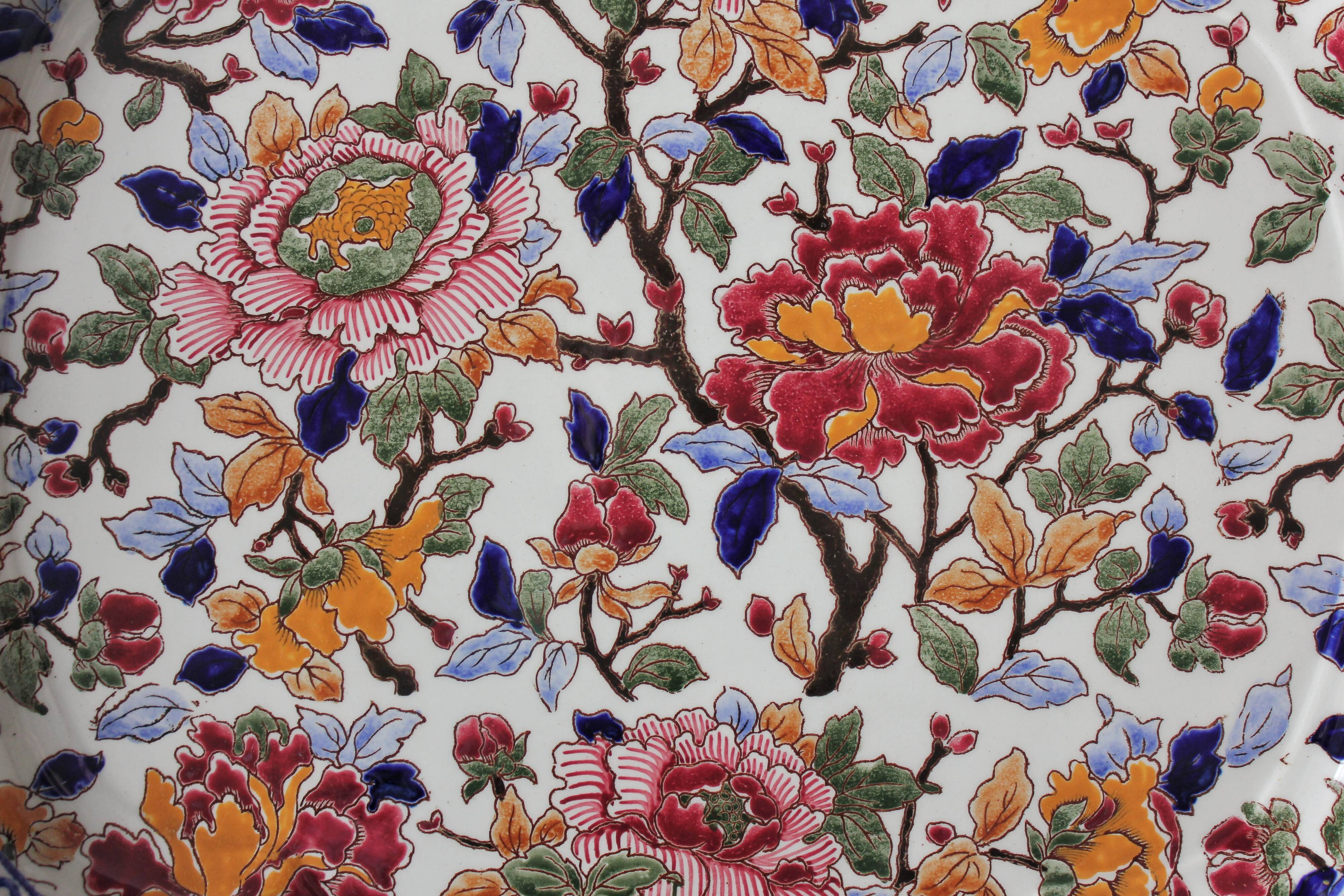 Polylobed dish Peonies earthenware of Gien