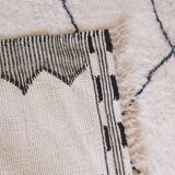 Beni Ouarain White Diamond Rug - 348 x 249 cm