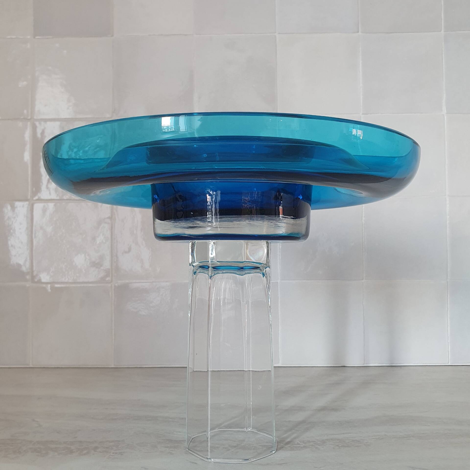 Round blue Murano glass bowl by Venini / signed