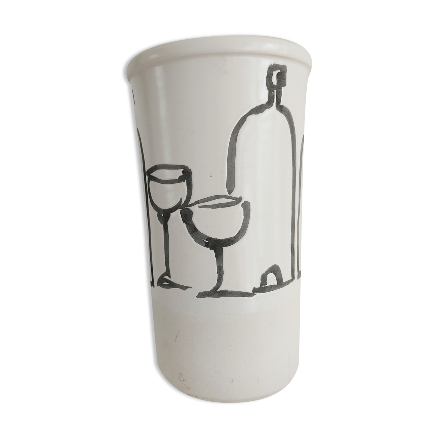 Vase decorated in hollows of bottles and glasses