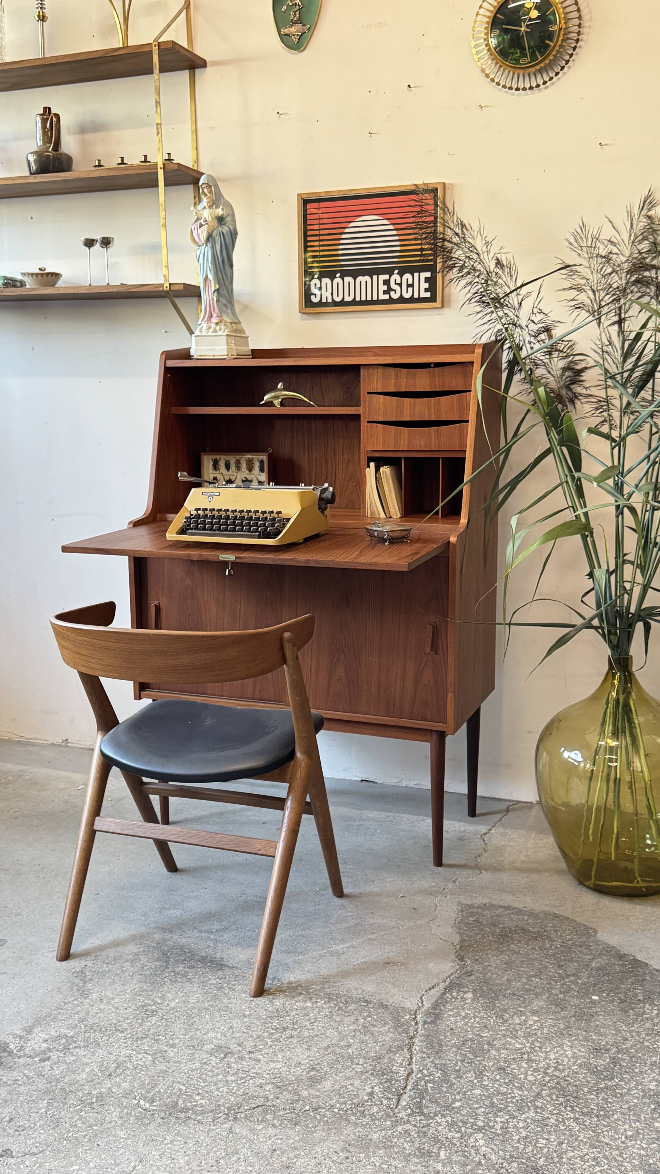 Secretary/desk, Denmark, 1960s/1970s, Mid-C Modern style, vintage