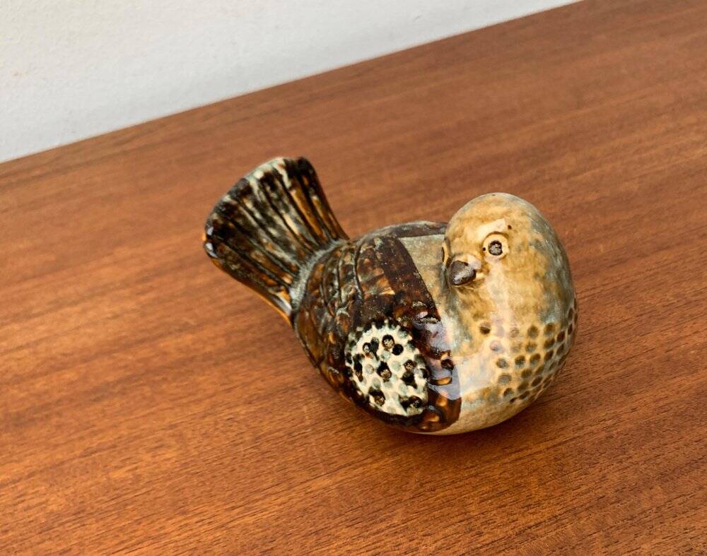 Bird sculpture in Danish studio pottery from the mid-century by Søholm, 1960s.