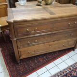 Louis XVI chest of drawers in Chene