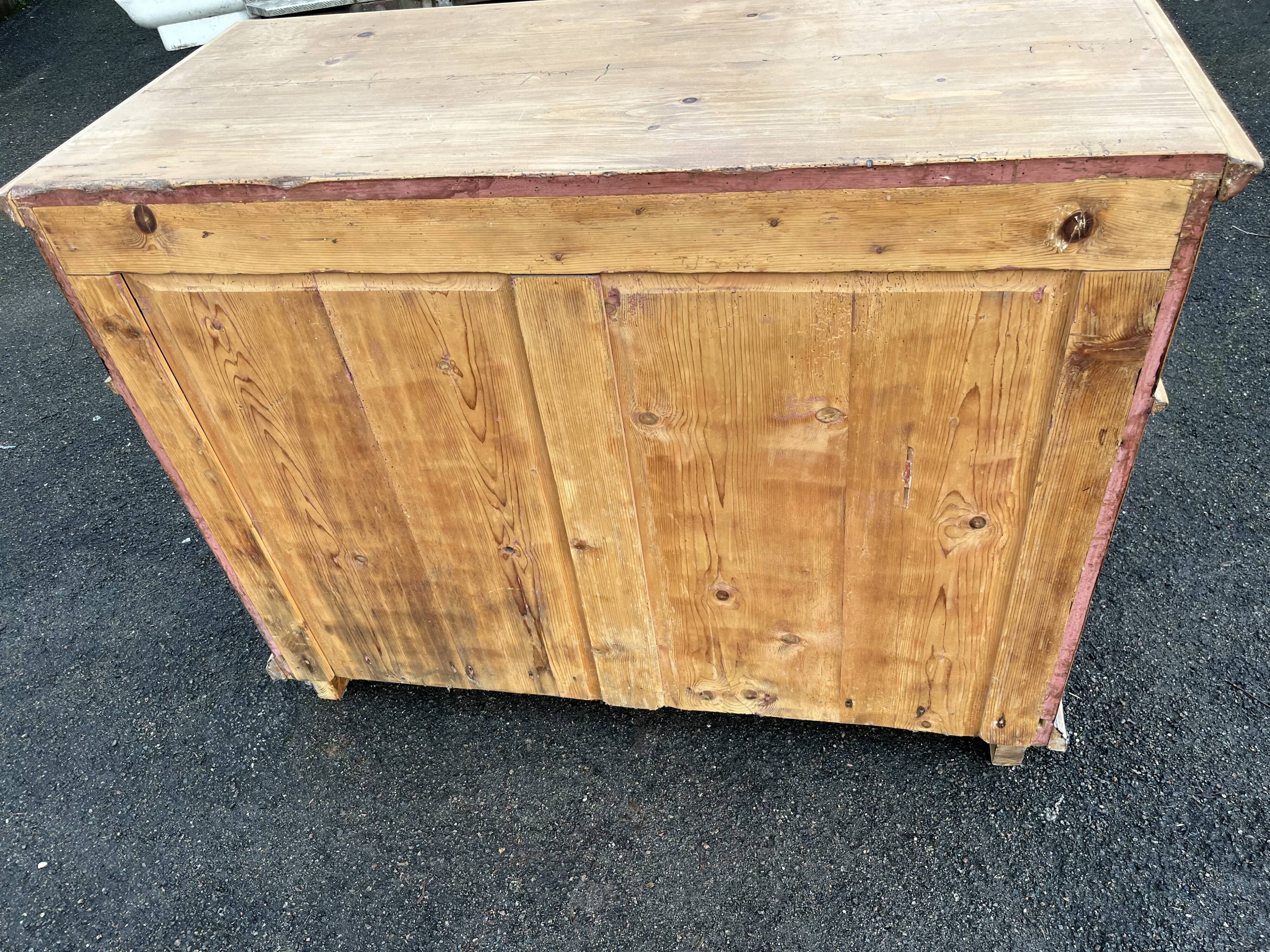 Superb antique solid wood chest of drawers – English style / 19th century