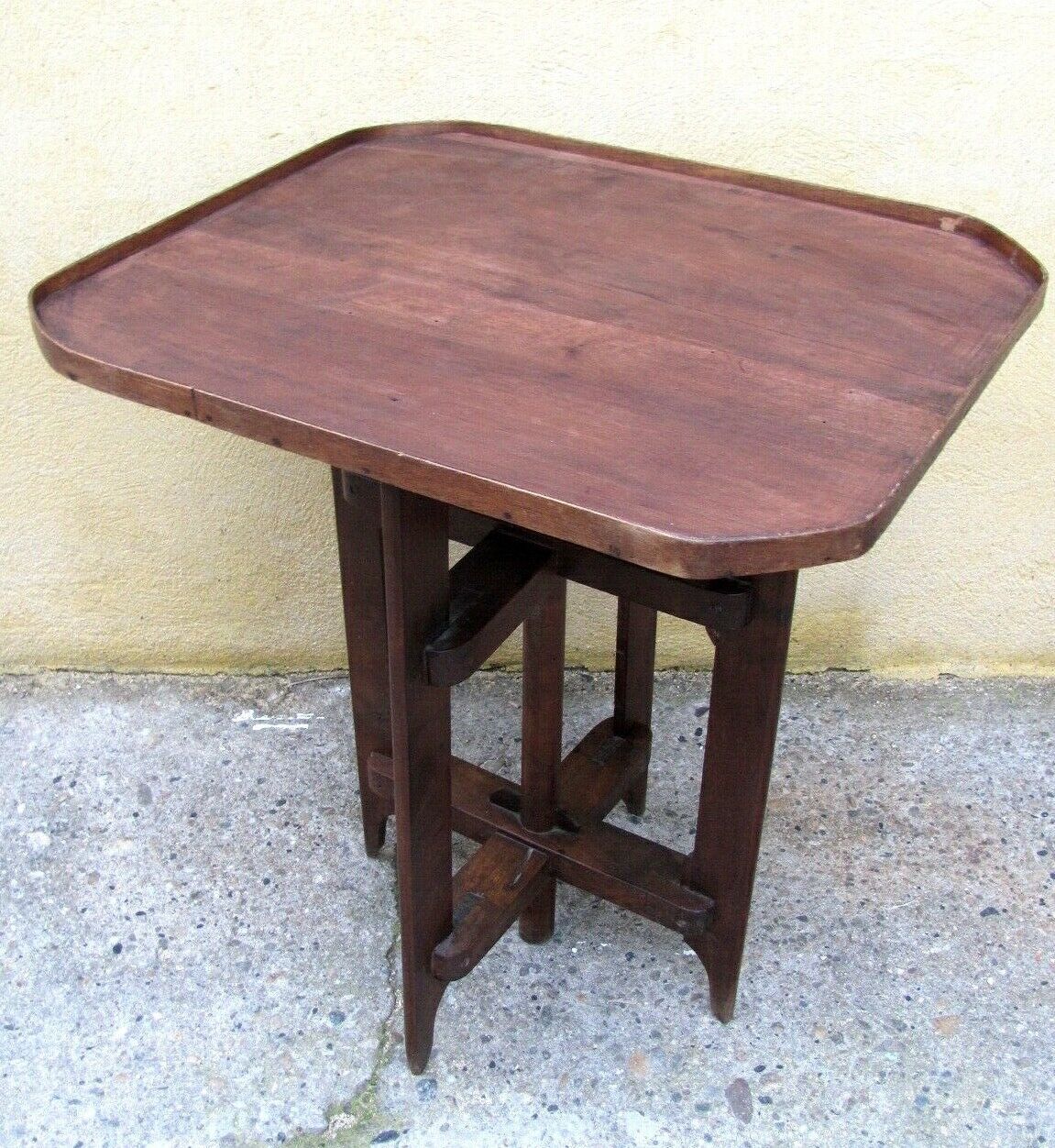 Small side table - sofa tip