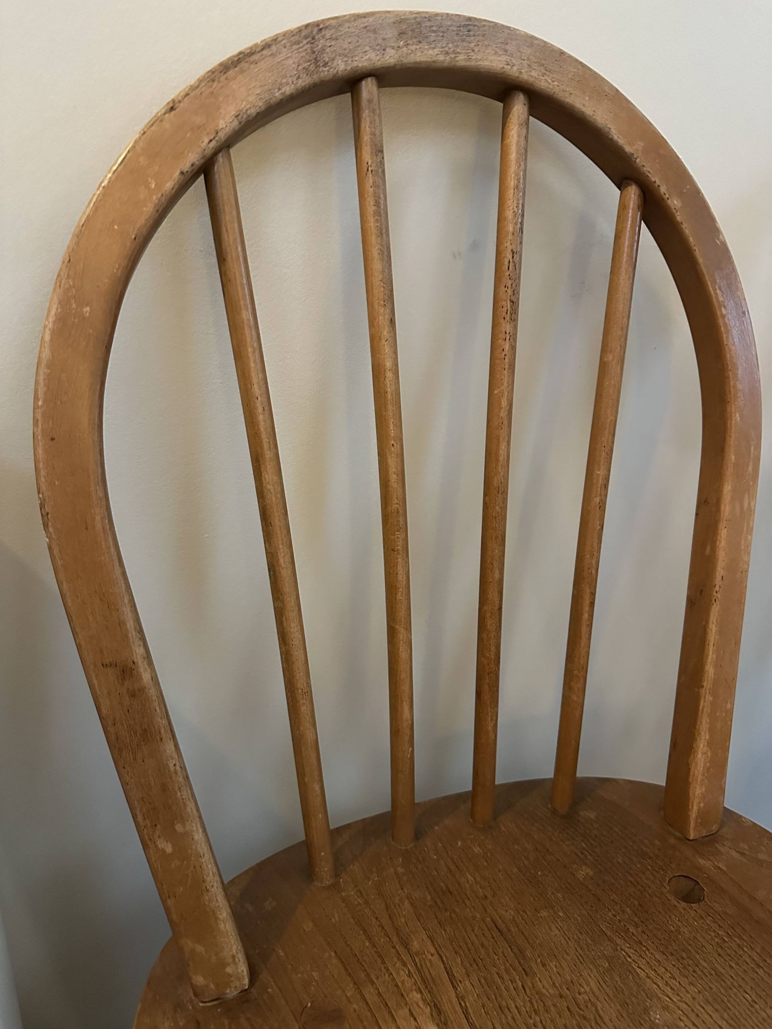 Lot 4 chaises Ercol BS 1960 JH 2056