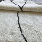 White Berber carpet decorated 200cmx250cm