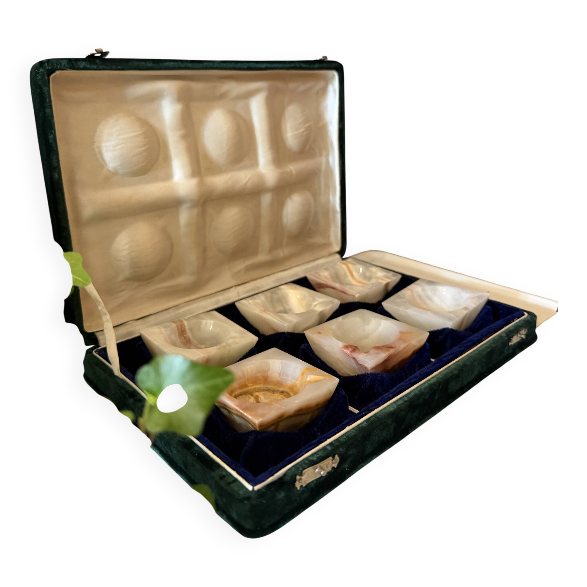 Onyx storage boxes in a velvet box