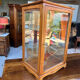 Petite vitrine ancienne