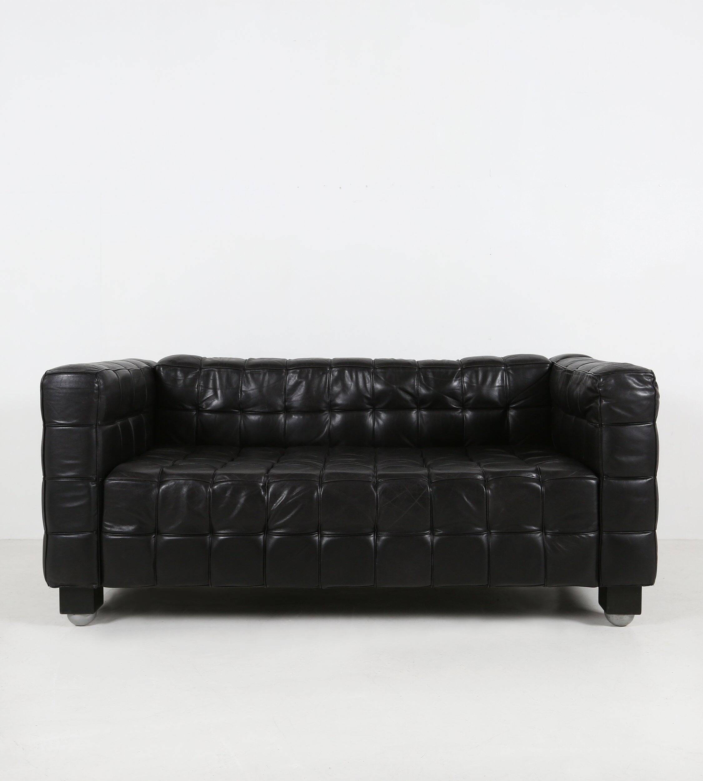 Canapé en cuir noir Kubus modèle "8020" par Josef Hoffmann pour Wittmann, Austr