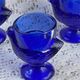 Coquetiers poussin en verre bleu cobalt 