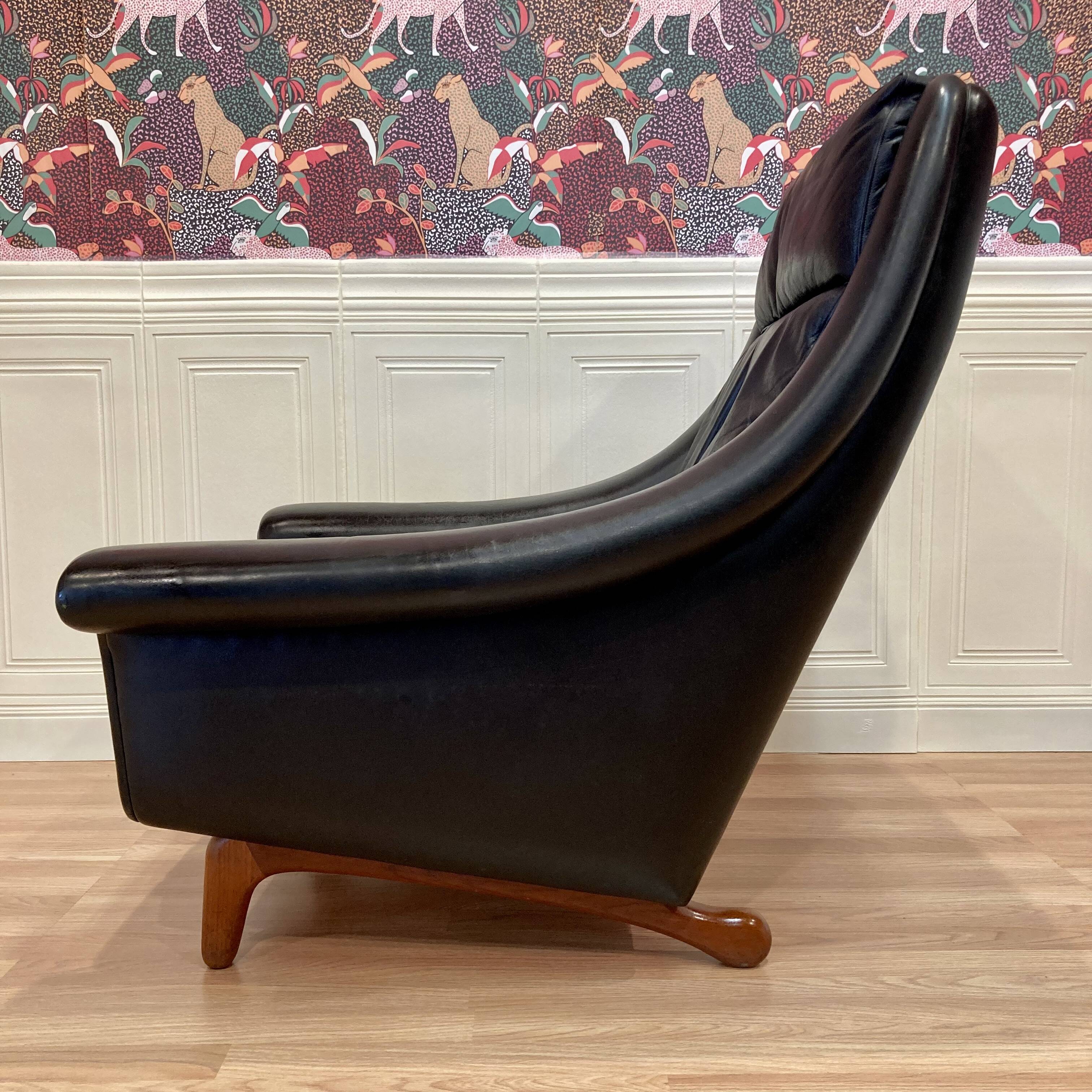 Scandinavian design armchair Aage Christiansen black leather 1950.