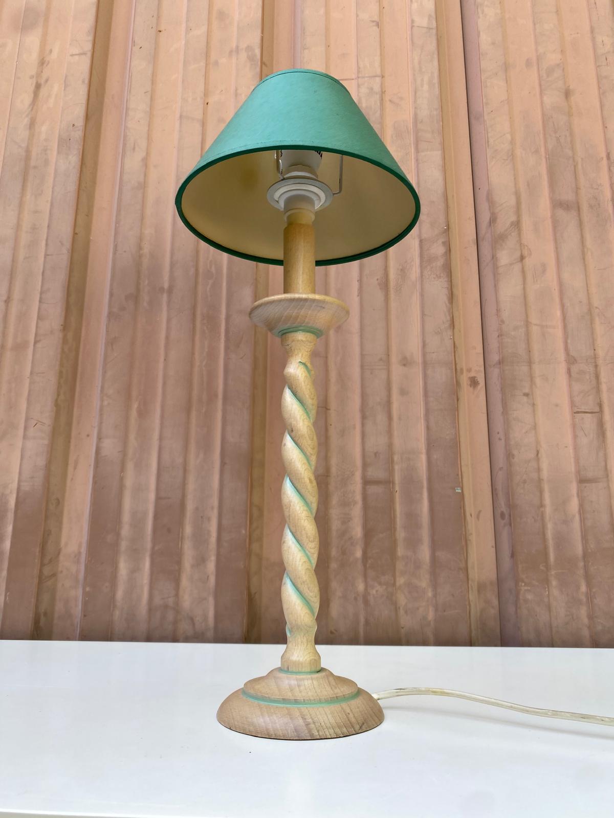 Twisted wooden floor lamp in beige and green S.C.E.