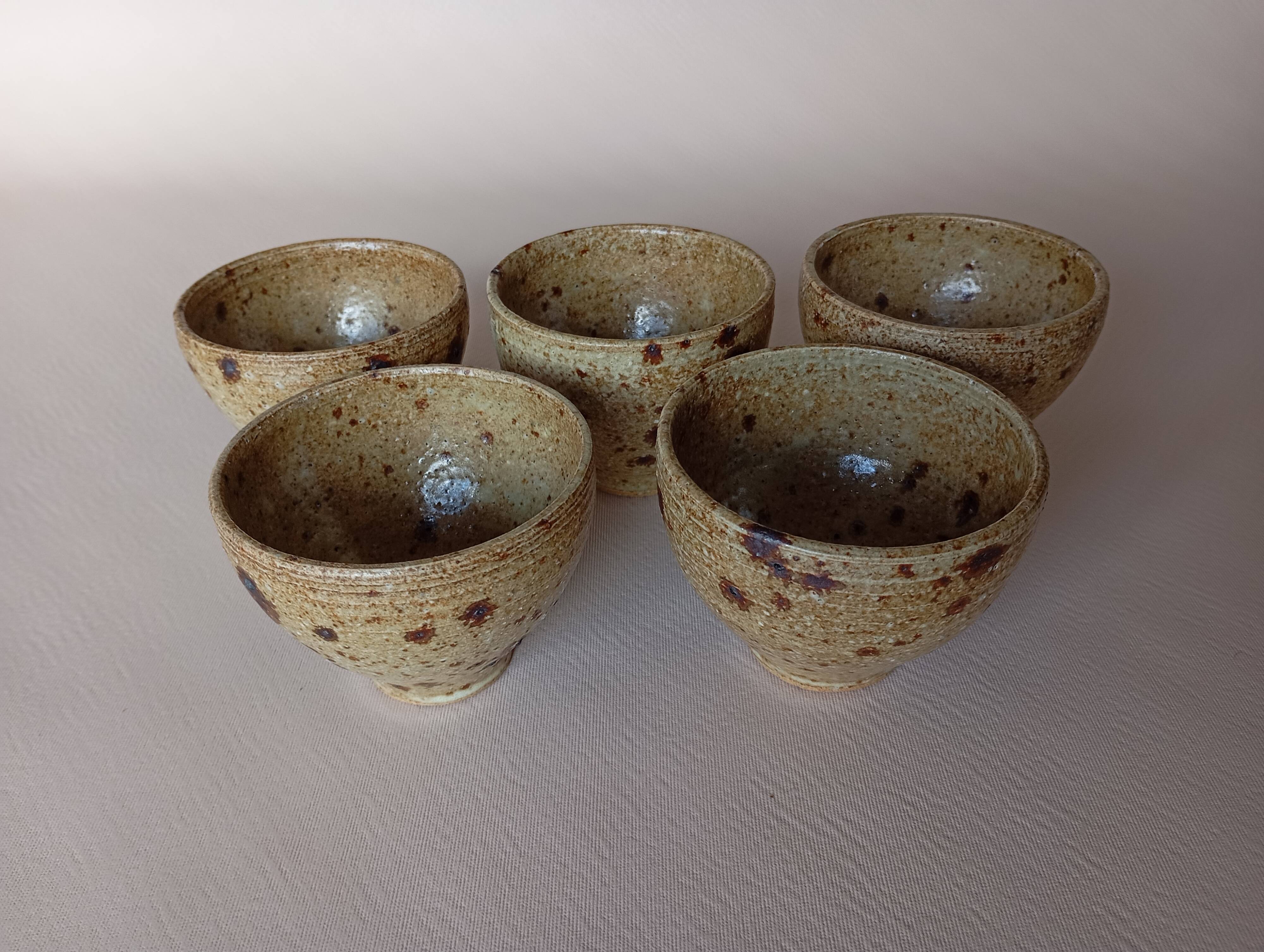 5 stoneware tea bowls
