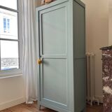 Wardrobe revisited in Almond (Resource)