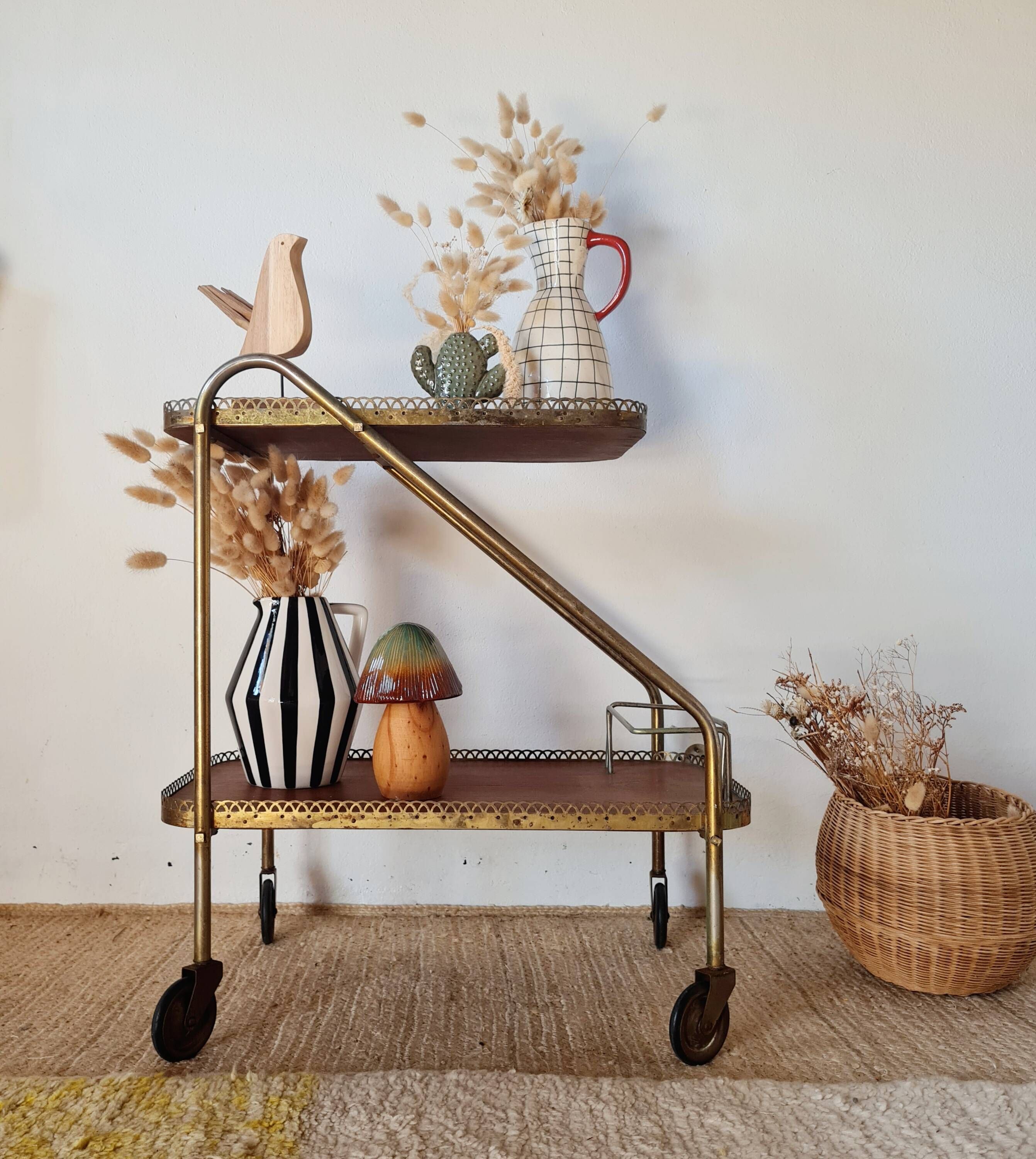 Vintage 1950s dessert bar - Gold metal and wood formica trays