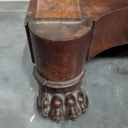 Console restored in flamed mahogany, Sainte-Anne marble, claw feet.