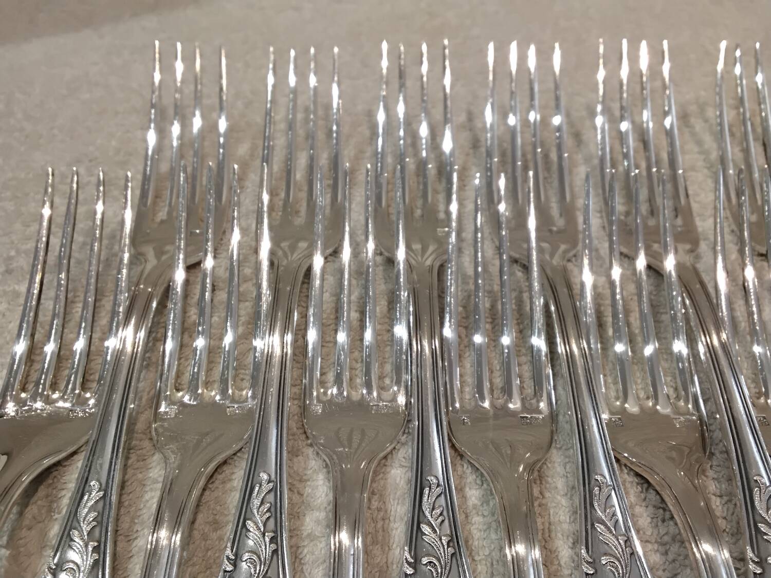12 silver-plated metal table forks Ercuis Dubarry model